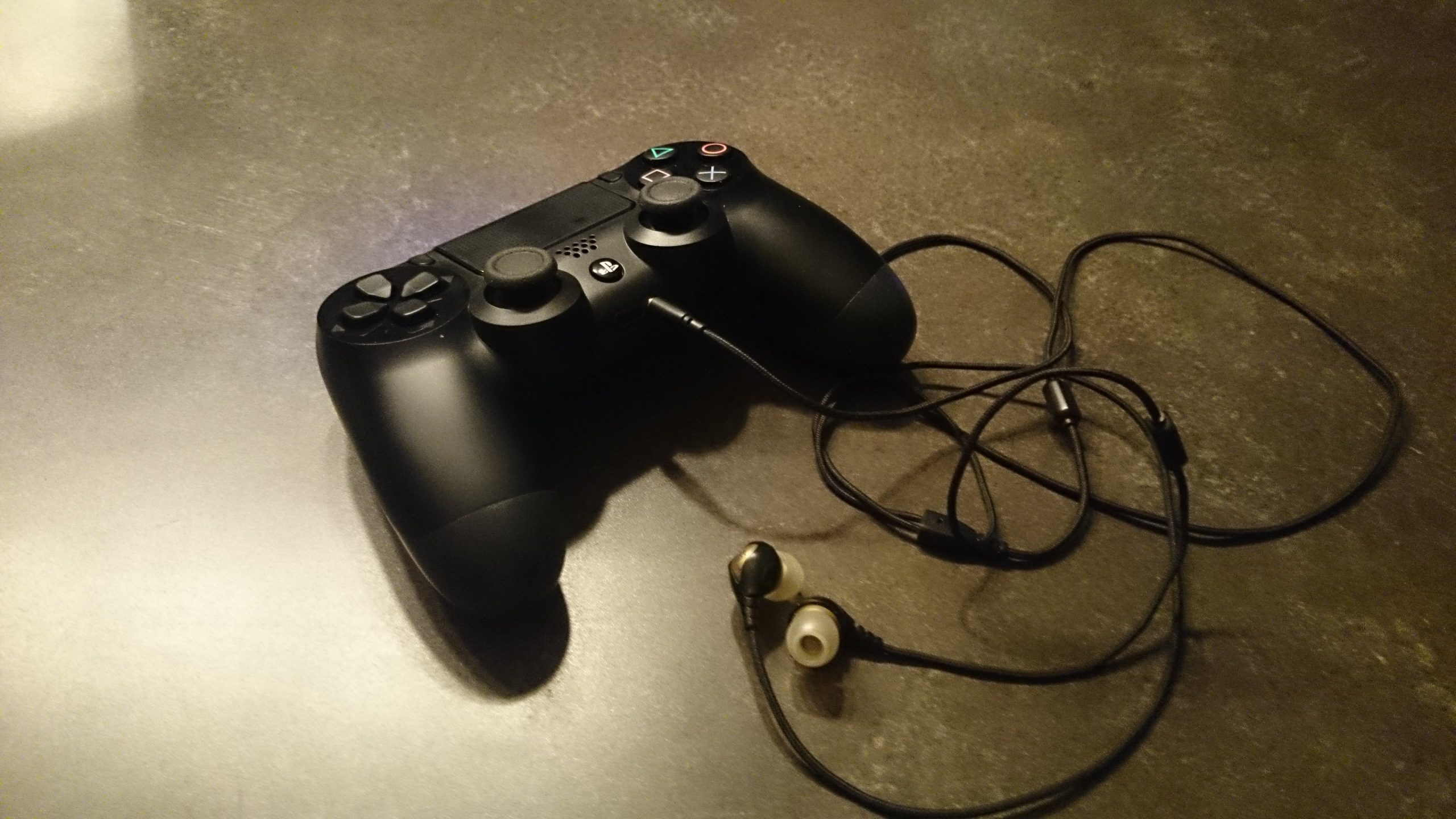 PS4: How to Output All to Headphones Plugged into 4