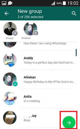 whatsapp check marks on group chats