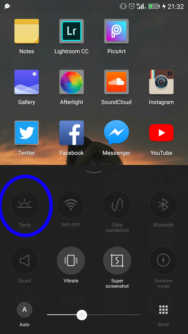 How to Turn on Flashlight Mode on an Android Device